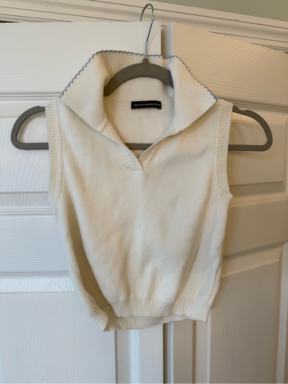 Brandy Melville White Knitted Vest Top with blue trim